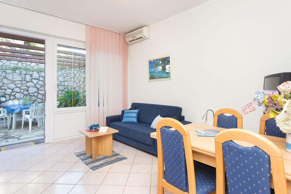 2-Bedroom Apartment 300M From Beach In Punat Εξωτερικό φωτογραφία