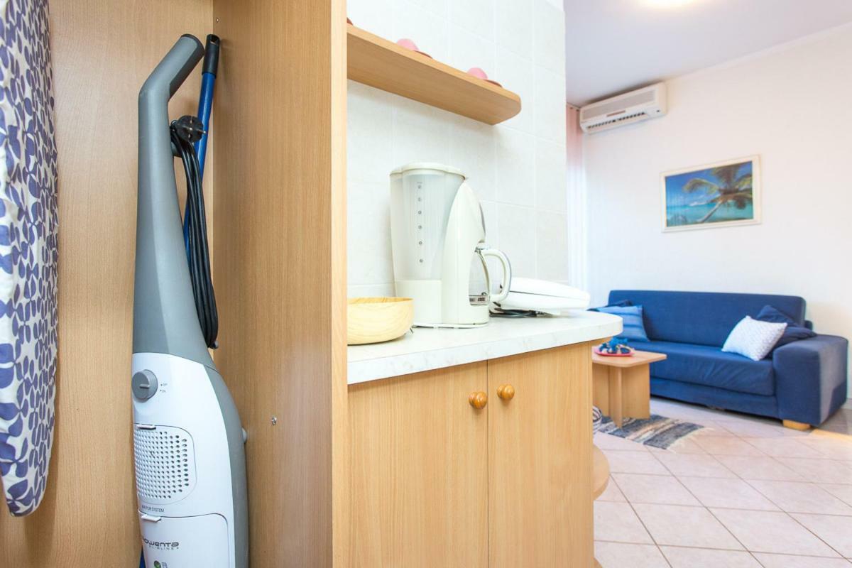 2-Bedroom Apartment 300M From Beach In Punat Εξωτερικό φωτογραφία