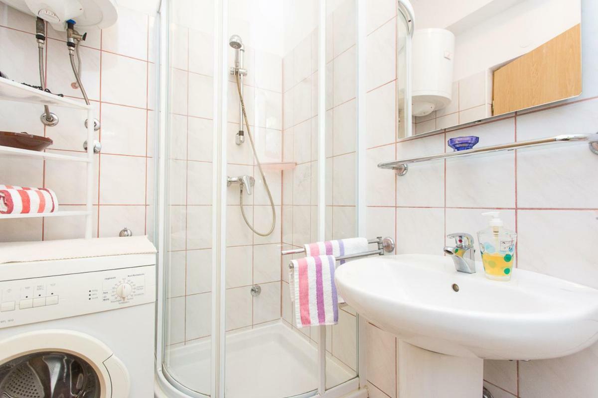 2-Bedroom Apartment 300M From Beach In Punat Εξωτερικό φωτογραφία